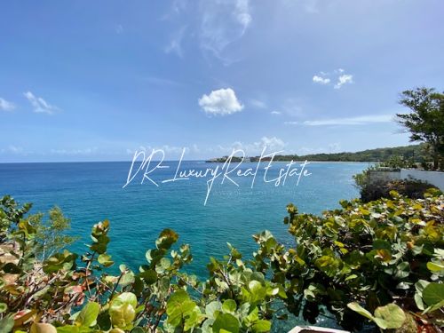 #16 Fantastic 3 bedroom Oceanfront Apartment