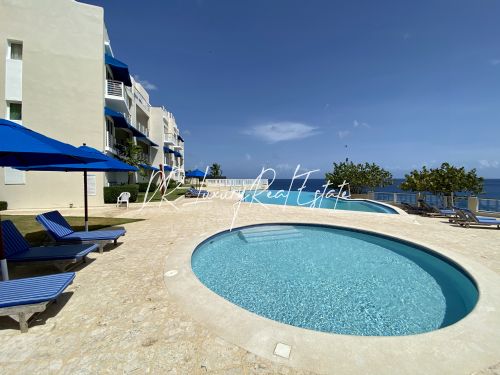 #17 Fantastic 3 bedroom Oceanfront Apartment