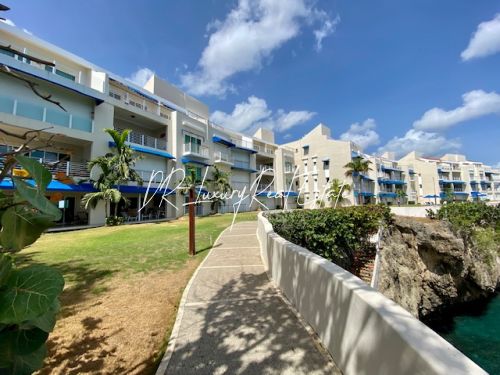 #1 Fantastic 3 bedroom Oceanfront Apartment