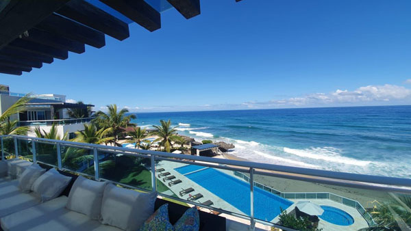 #1 Modern Beachfront Penthouse