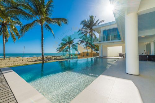 #13 Modern Luxury Beachfront Villa for Rent